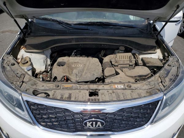 2015 KIA SORENTO GL