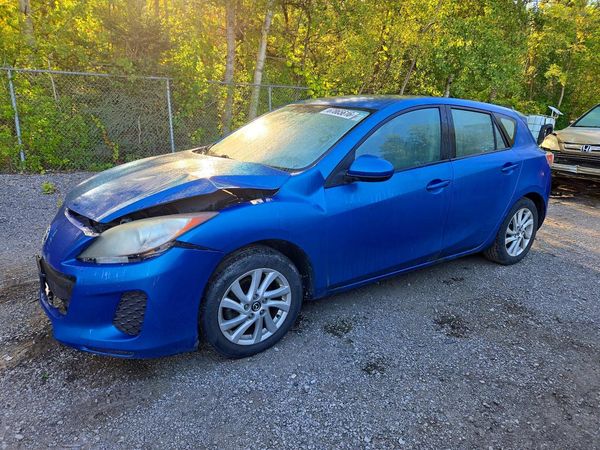 2013 MAZDA 3