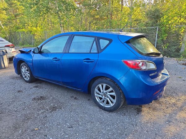 2013 MAZDA 3 Sport/GX