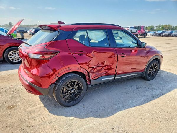 2022 NISSAN KICKS SR