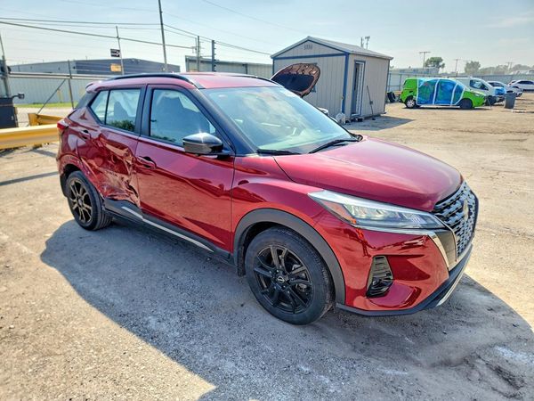 2022 NISSAN KICKS SR