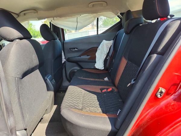 2022 NISSAN KICKS SR