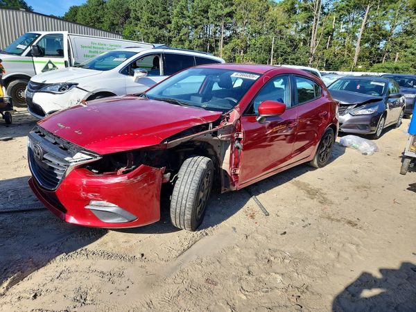 2015 MAZDA 3