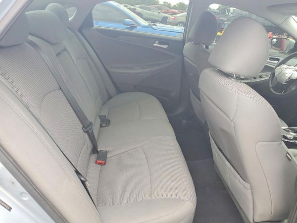 2013 HYUNDAI SONATA GLS/ GLS Popular