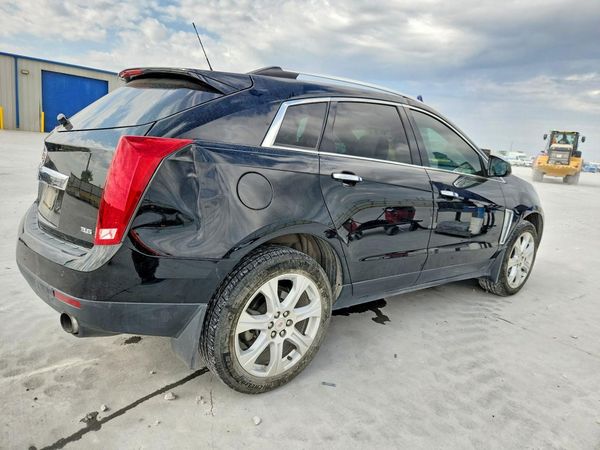 2015 CADILLAC SRX PERFORMANCE COLLECTION