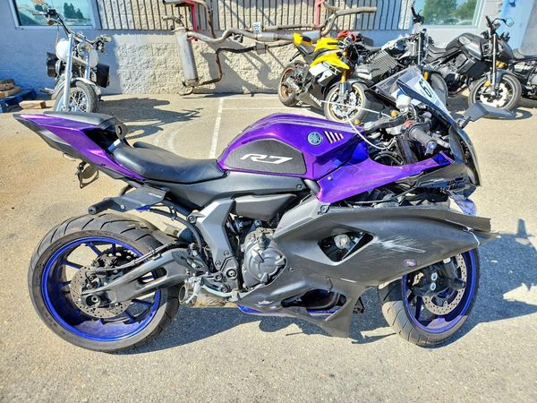 2022 YAMAHA YZFR7