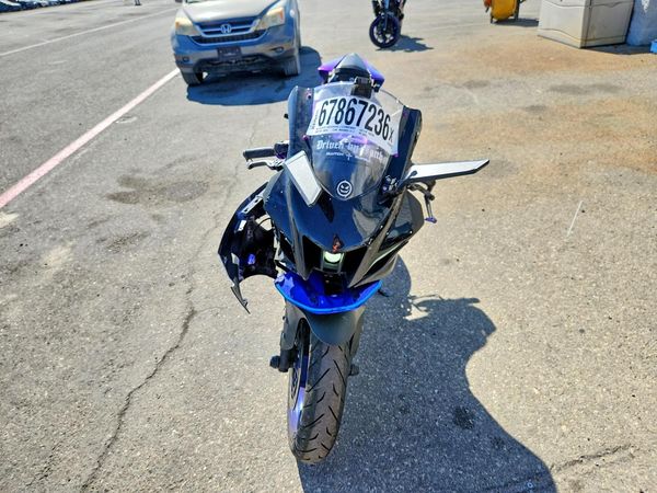 2022 YAMAHA YZFR7