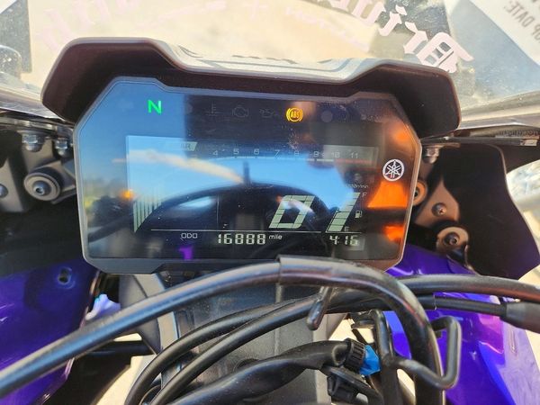 2022 YAMAHA YZFR7