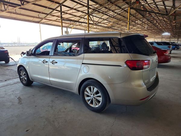 2015 KIA SEDONA GL - Middle-low