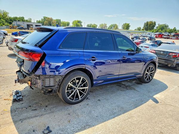 2021 AUDI Q7