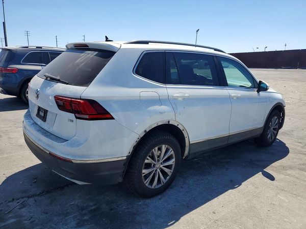 2018 VOLKSWAGEN TIGUAN SE, SEL