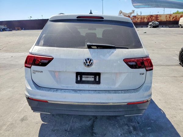 2018 VOLKSWAGEN TIGUAN SE, SEL