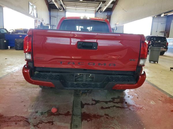 2018 TOYOTA TACOMA