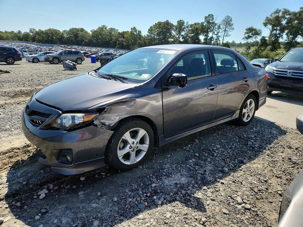 2013 TOYOTA COROLLA