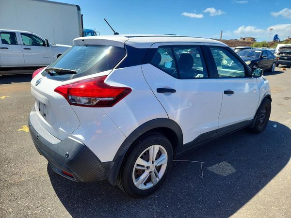 2020 NISSAN KICKS