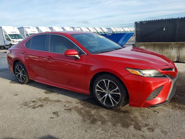 2019 TOYOTA CAMRY L/LE/SE/XLE — Passenger 3/4