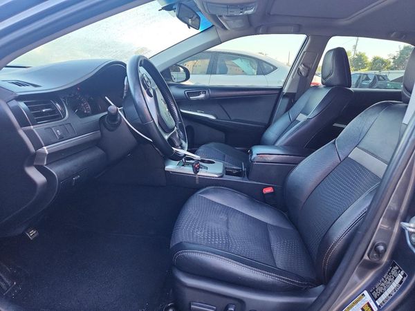 2014 TOYOTA CAMRY