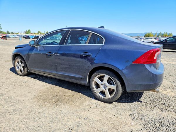 2013 VOLVO S60