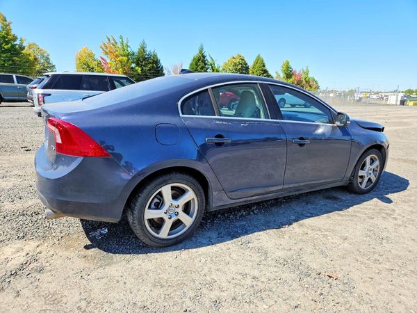 2013 VOLVO S60