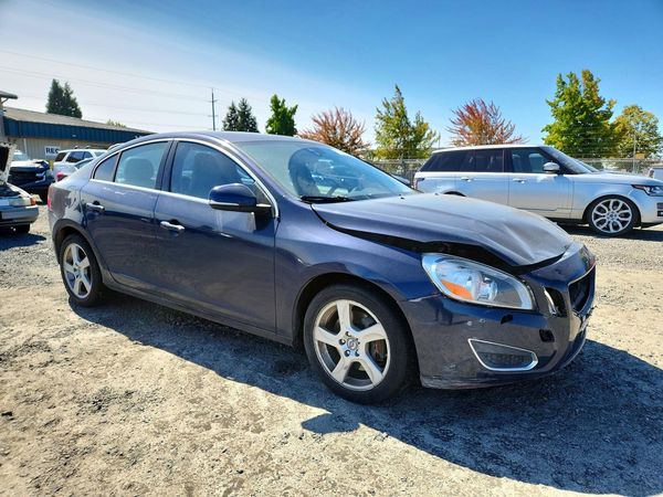 2013 VOLVO S60