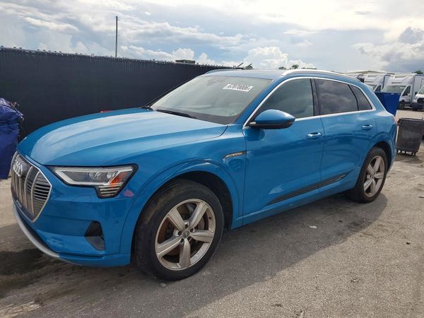 2019 AUDI E-TRON — Front 3/4