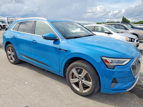 2019 AUDI E-TRON — Passenger 3/4