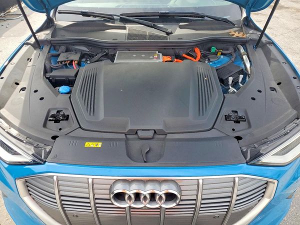 2019 AUDI E-TRON — Engine bay