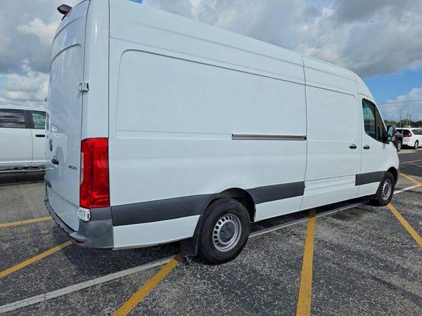 2023 MERCEDES-BENZ SPRINTER 907 (VS30)