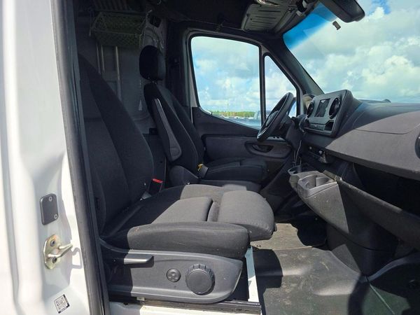 2023 MERCEDES-BENZ SPRINTER 907 (VS30)
