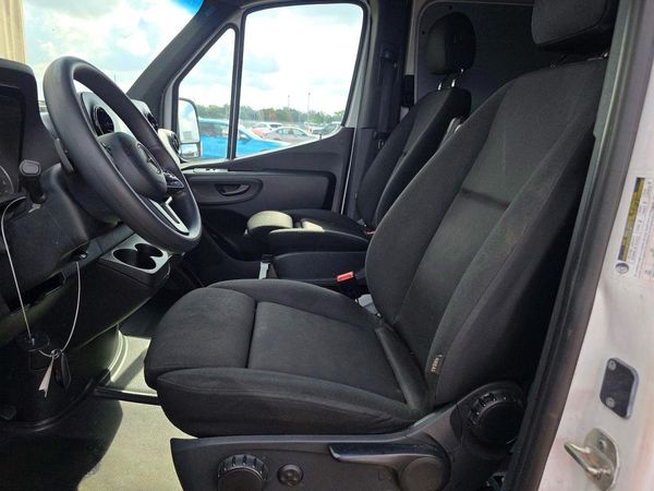 2023 MERCEDES-BENZ SPRINTER 907 (VS30)