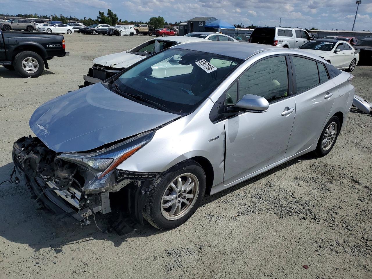 2017 TOYOTA PRIUS