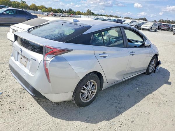 2017 TOYOTA PRIUS