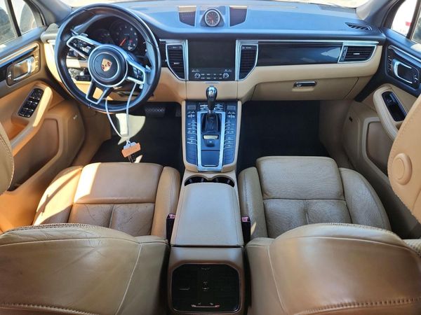 2017 PORSCHE MACAN — CKPT