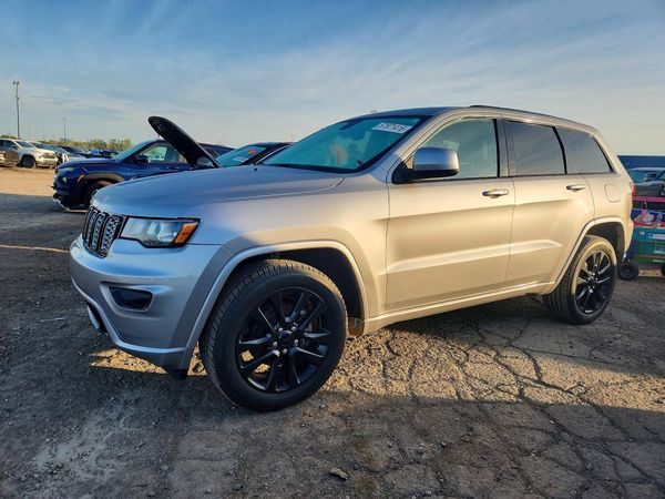 2017 JEEP GRAND CHEROKEE LAREDO 4X4