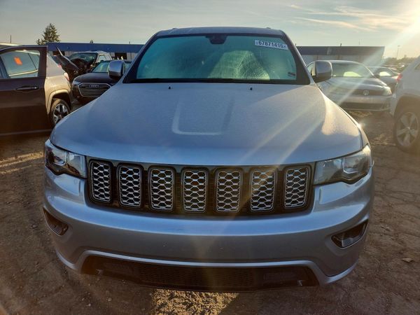 2017 JEEP GRAND CHEROKEE LAREDO 4X4