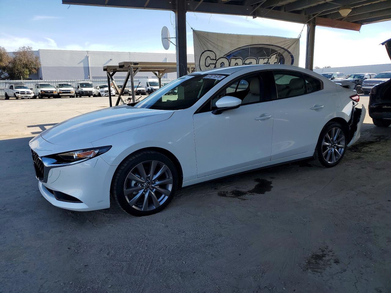 2019 MAZDA 3