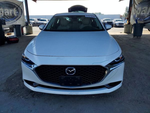 2019 MAZDA 3