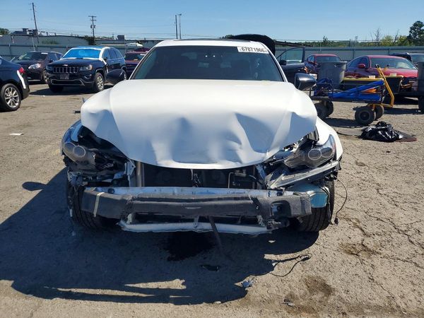 2015 LEXUS IS