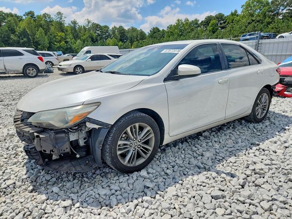 2016 TOYOTA CAMRY