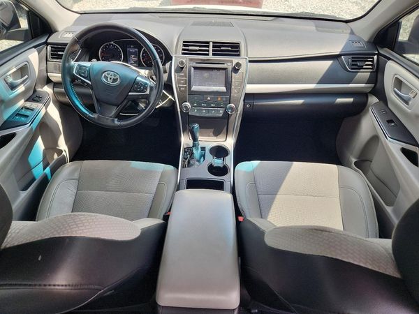 2016 TOYOTA CAMRY
