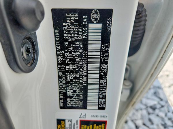 2016 TOYOTA CAMRY