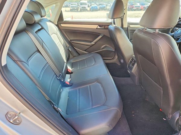 2020 VOLKSWAGEN PASSAT