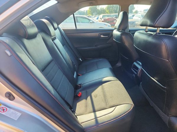 2016 TOYOTA CAMRY