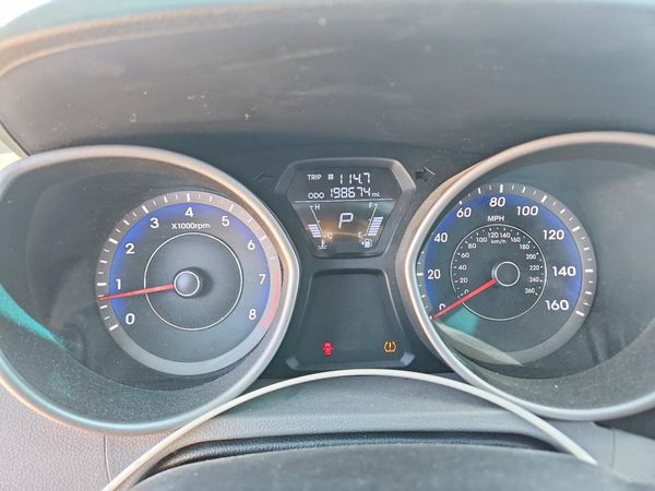 2012 HYUNDAI ELANTRA GLS(Middle grade)