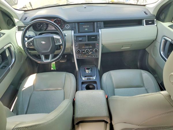 2016 LAND ROVER DISCOVERY SE