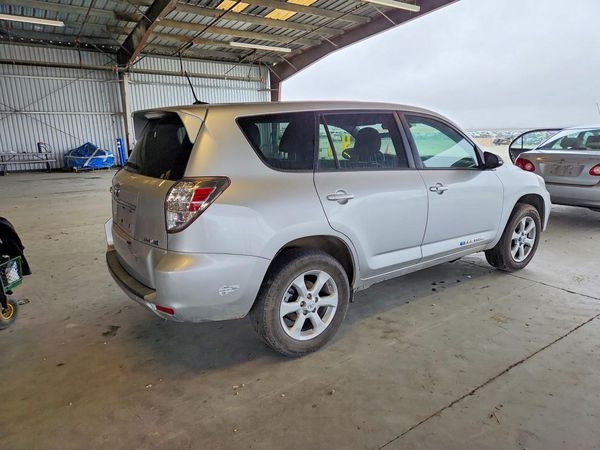 2014 TOYOTA RAV4 High