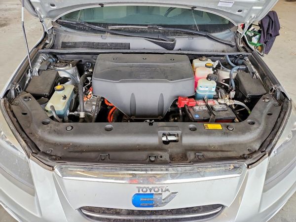 2014 TOYOTA RAV4 High