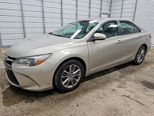 2015 TOYOTA CAMRY — DSFA — Front 3/4