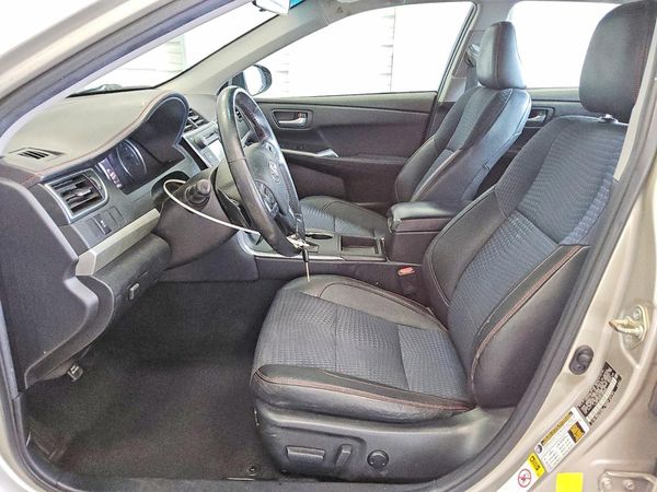 2015 TOYOTA CAMRY — DENT
