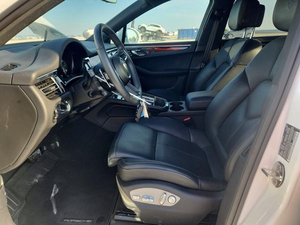 2025 PORSCHE MACAN Macan, Macan T